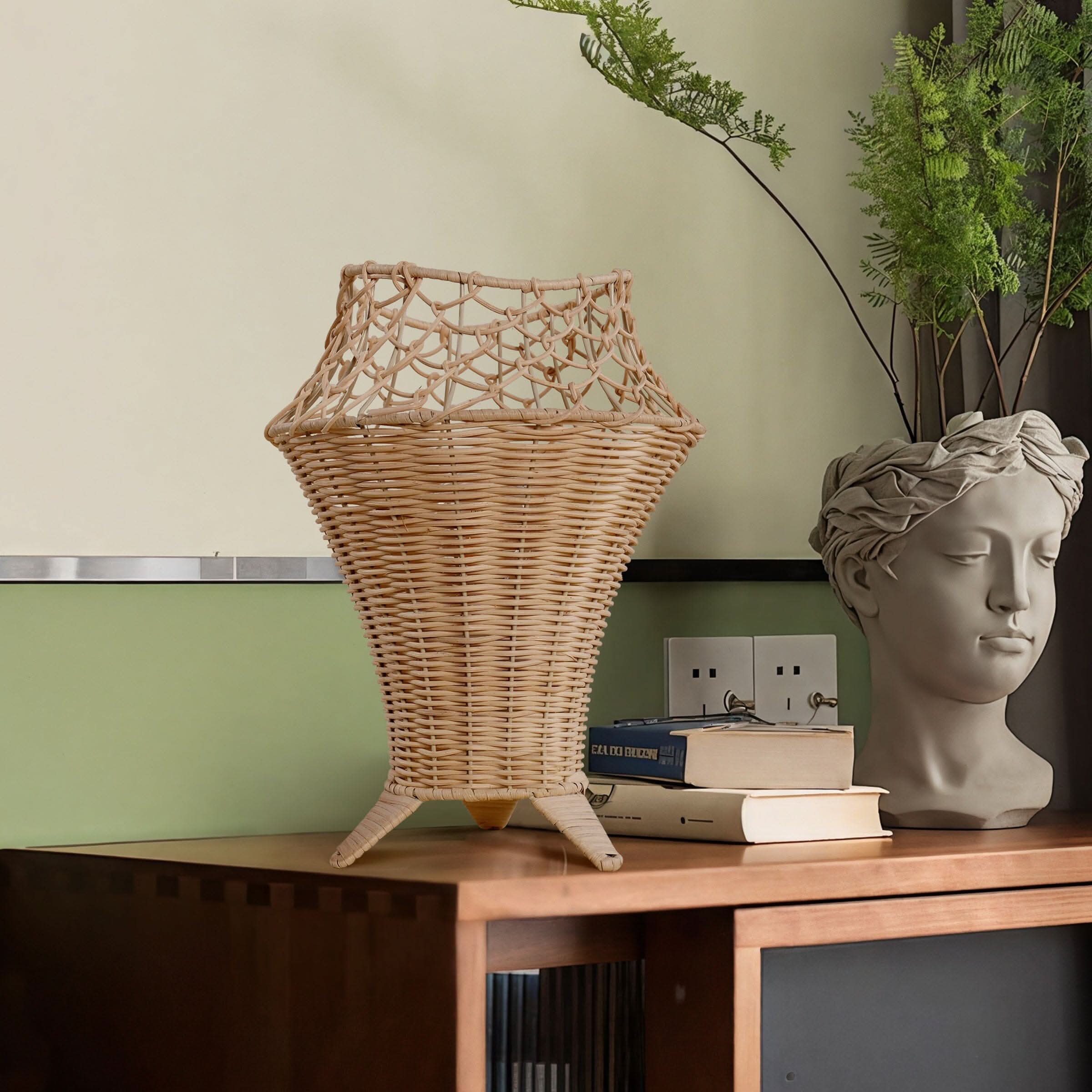 Lightsin Net-Pattern Fish-Mouth Design Rattan Table Lamp