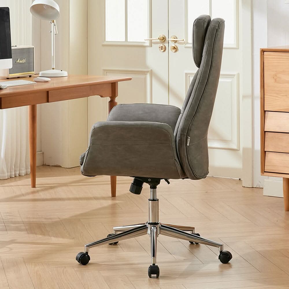 Retro PU Leather Executive Office Chair with Chrome Base