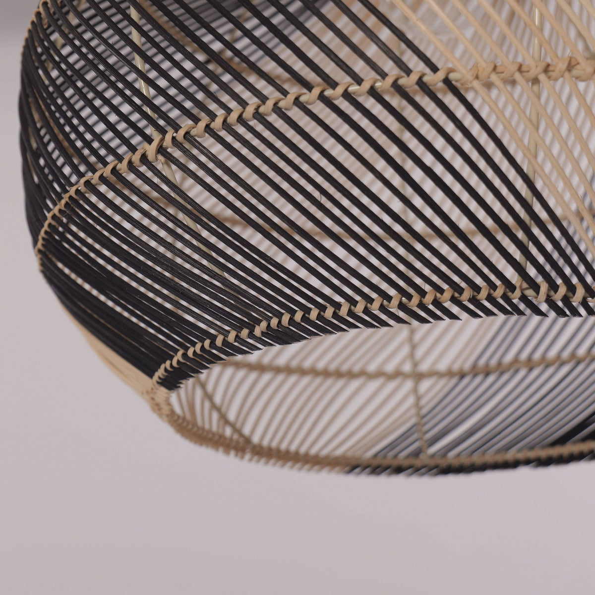 Lightsin Japanese Simple Vase Shaped Handwoven Rattan Pendant Light
