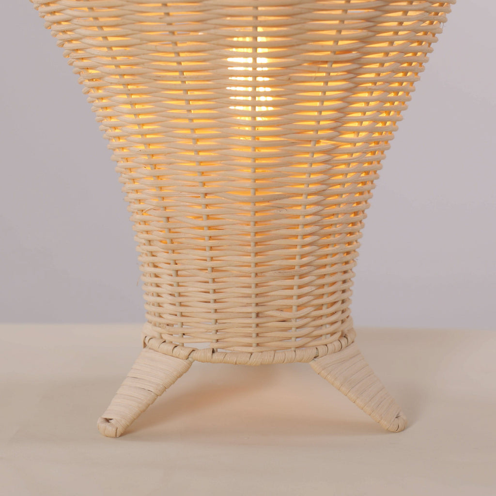 Lightsin Net-Pattern Fish-Mouth Design Rattan Table Lamp